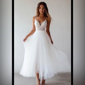 Elegant White Lace & Tulle Maxi Dress
